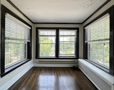 312 Lee Street - Photo Thumbnail 11