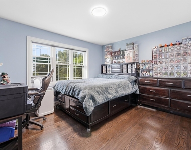 25821 S Willow Creek Lane - Photo Thumbnail 21