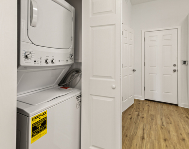 1349 W Taylor Street - Photo Thumbnail 5