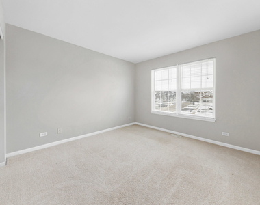 831 Genesee Drive - Photo Thumbnail 7