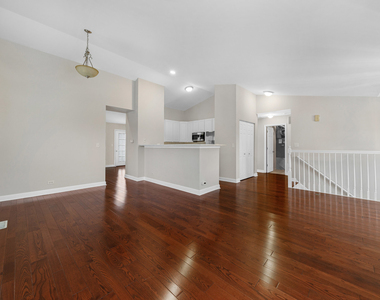 831 Genesee Drive - Photo Thumbnail 2