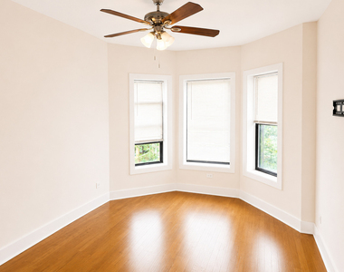 1439 E 66th Place - Photo Thumbnail 4