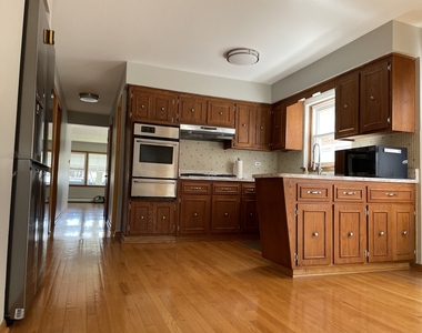 5408 N Central Avenue - Photo Thumbnail 6