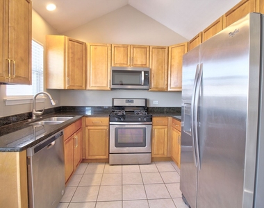 1504 Pheasant Landing Drive - Photo Thumbnail 6