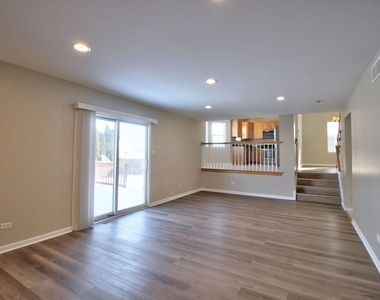 1504 Pheasant Landing Drive - Photo Thumbnail 9
