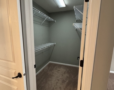 1399 Crimson Lane - Photo Thumbnail 31