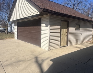 7718 Butternut Court - Photo Thumbnail 20