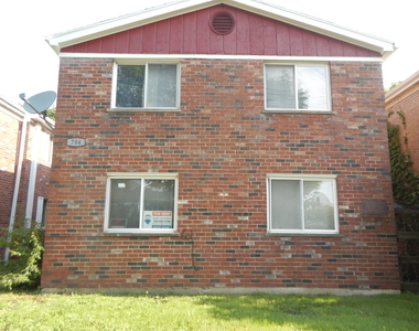 704 W 111th Street - Photo Thumbnail 1