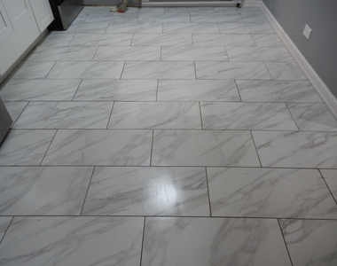 704 W 111th Street - Photo Thumbnail 9