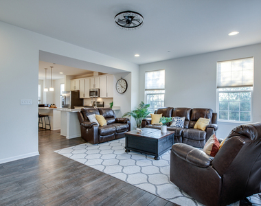 4477 Monroe Court - Photo Thumbnail 3