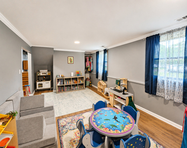 476 Raupp Boulevard - Photo Thumbnail 13