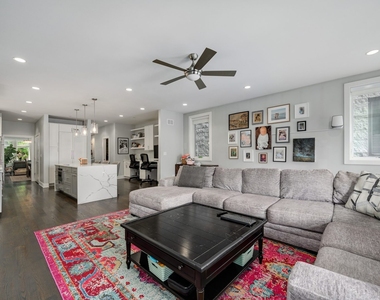 1516 W Ohio Street - Photo Thumbnail 11