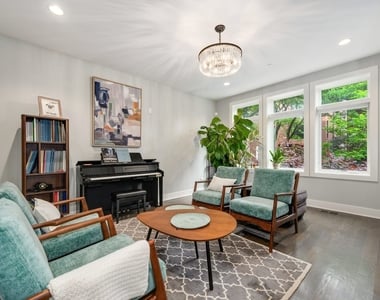 1516 W Ohio Street - Photo Thumbnail 2