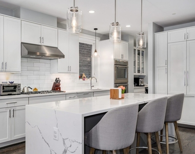 1516 W Ohio Street - Photo Thumbnail 8