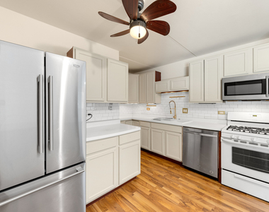 5325 Waterbury Court - Photo Thumbnail 8