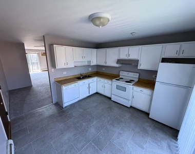 535 Brookside Drive - Photo Thumbnail 2