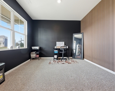 2282 Cobble Springs Drive - Photo Thumbnail 13