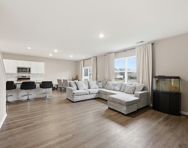 2282 Cobble Springs Drive - Photo Thumbnail 9