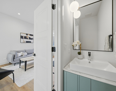 4256 W Belmont Avenue - Photo Thumbnail 13