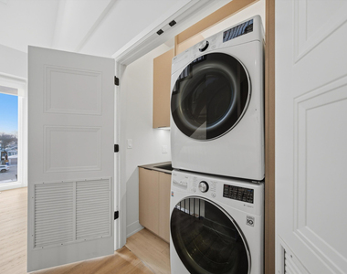 4256 W Belmont Avenue - Photo Thumbnail 27
