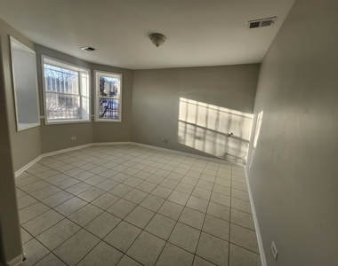 4807 S Wabash Avenue - Photo Thumbnail 7
