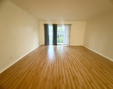 4424 Euclid Avenue - Photo Thumbnail 9