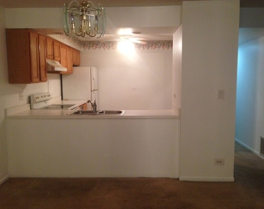 4424 Euclid Avenue - Photo Thumbnail 5