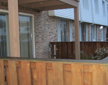 4424 Euclid Avenue - Photo Thumbnail 11