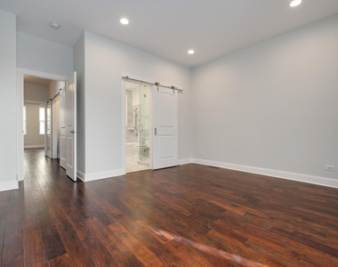 1919 N Drake Avenue - Photo Thumbnail 15