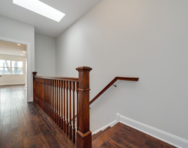 1919 N Drake Avenue - Photo Thumbnail 12