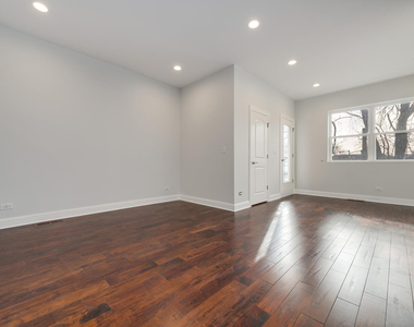 1919 N Drake Avenue - Photo Thumbnail 14