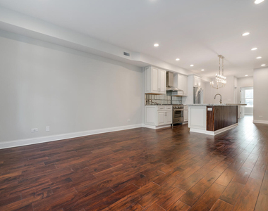 1919 N Drake Avenue - Photo Thumbnail 3