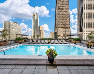 777 N Michigan Avenue - Photo Thumbnail 13