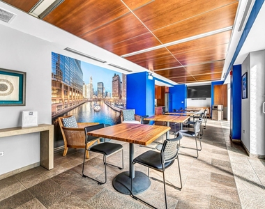 777 N Michigan Avenue - Photo Thumbnail 20
