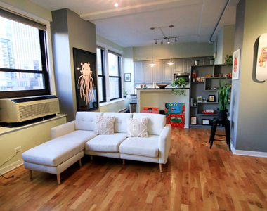 600 S Dearborn Street - Photo Thumbnail 3