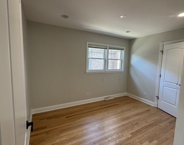 5309 N Central Avenue - Photo Thumbnail 8