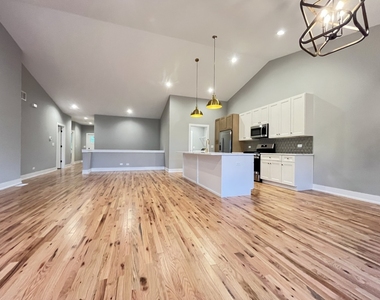 974 Meadow Lane - Photo Thumbnail 1