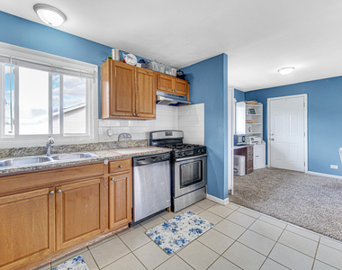 310 Maricopa Lane - Photo Thumbnail 5