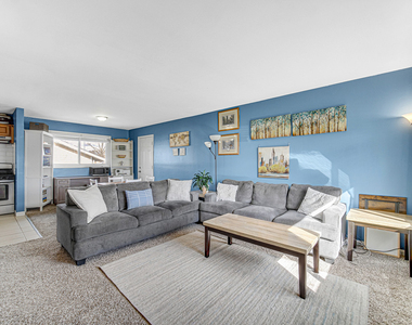 310 Maricopa Lane - Photo Thumbnail 2