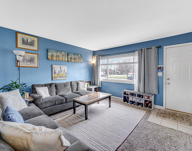 310 Maricopa Lane - Photo Thumbnail 4