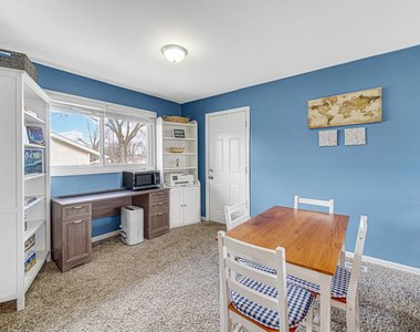 310 Maricopa Lane - Photo Thumbnail 9