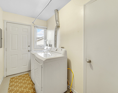 310 Maricopa Lane - Photo Thumbnail 17