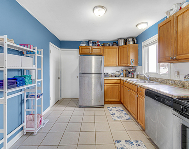 310 Maricopa Lane - Photo Thumbnail 6