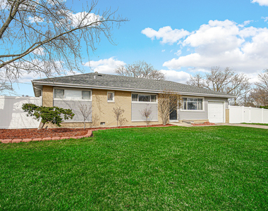 310 Maricopa Lane - Photo Thumbnail 1