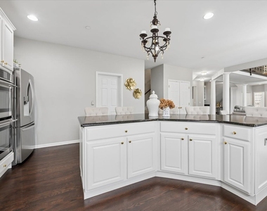 5423 Swan Circle - Photo Thumbnail 13