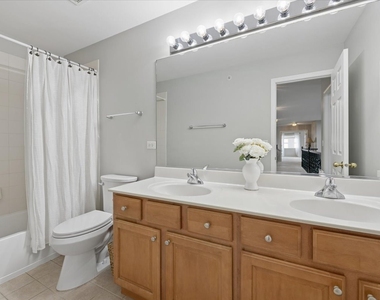 5423 Swan Circle - Photo Thumbnail 27