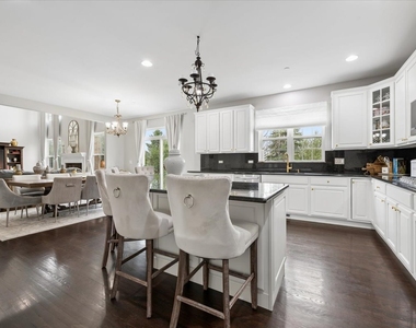 5423 Swan Circle - Photo Thumbnail 14