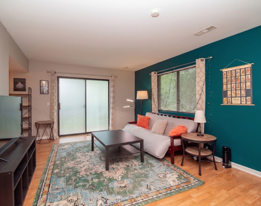 197 Uteg Street - Photo Thumbnail 2