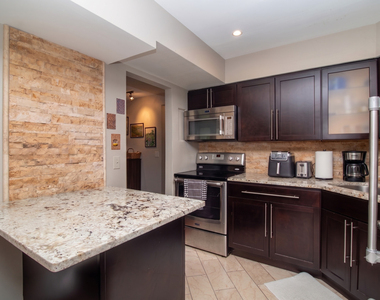 197 Uteg Street - Photo Thumbnail 7