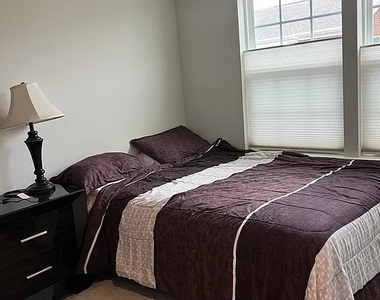 936 Jenkins Court - Photo Thumbnail 7